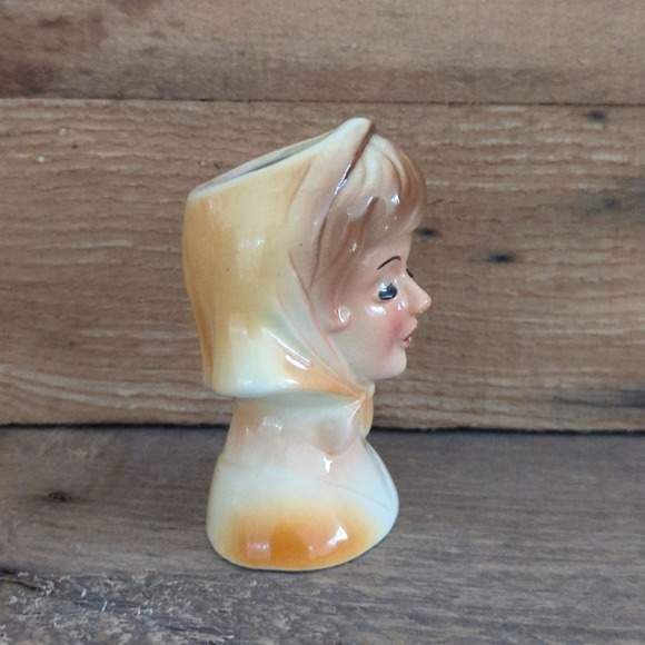 Vtg 3.75" Mini Lady Head Vase Mustard Yellow Hooded Scarf Japan Matching Dress - Picture 6 of 11